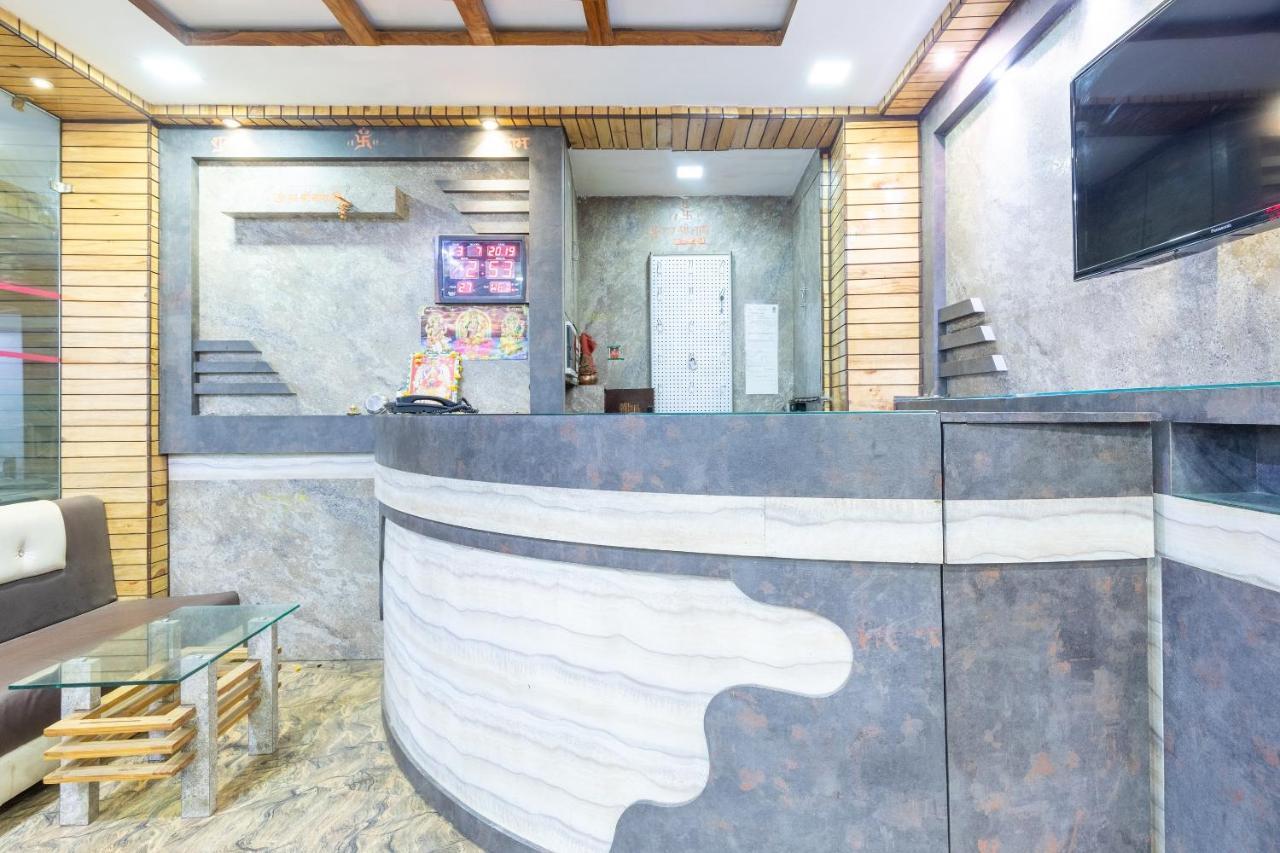Oyo 45301 Hotel Om Palace Sagar  Экстерьер фото