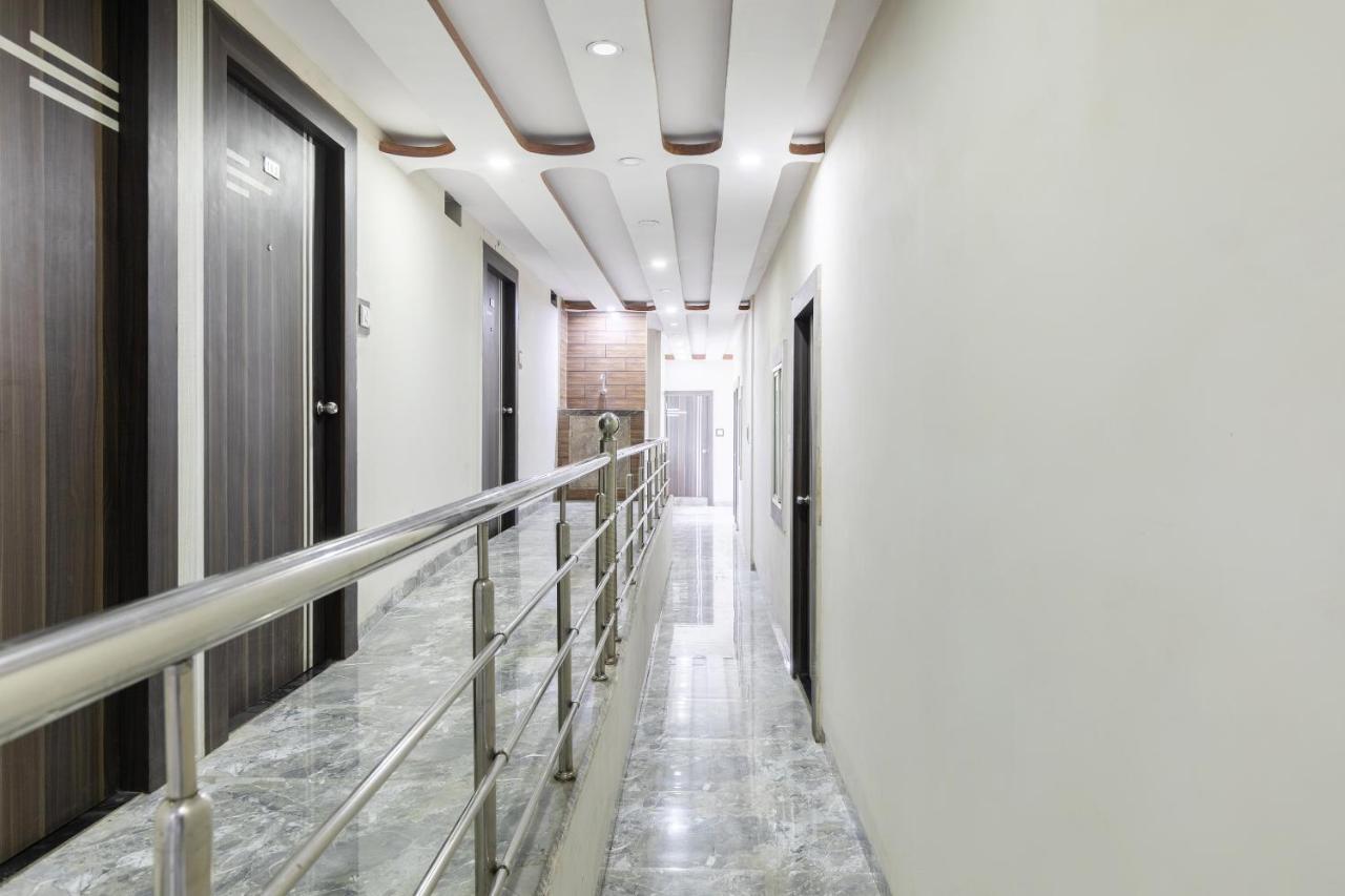 Oyo 45301 Hotel Om Palace Sagar  Экстерьер фото